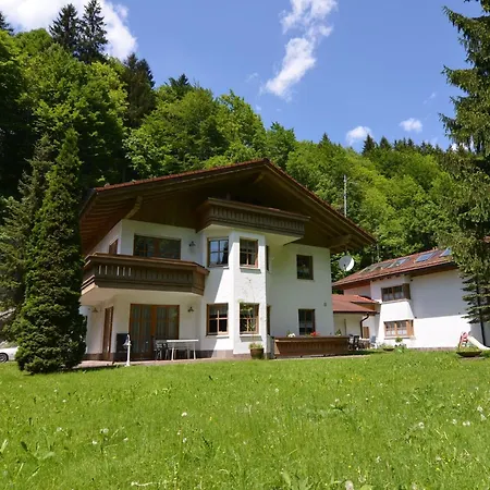 Mit Terrasse In *