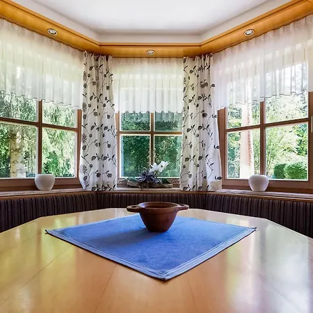 Mit Terrasse In Apartment *